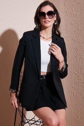 Lela Standart Fit Mono Yaka Desenli Astar Detaylı Blazer Bayan Ceket 6524003 Siyah