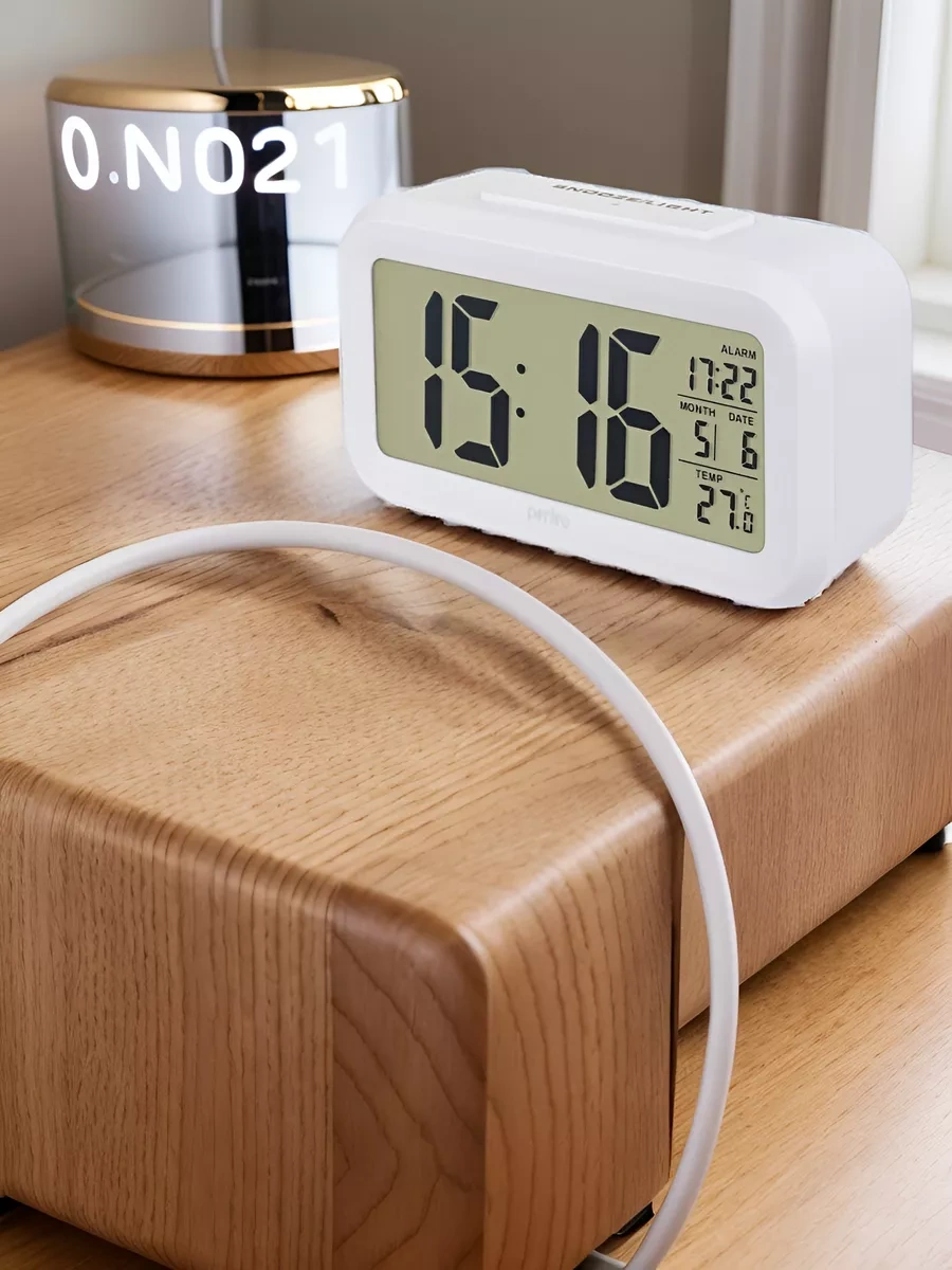 Perfeo Termometreli Masaüstü Elektronik Şık Ajanda Alarm Saati 68543127 Beyaz