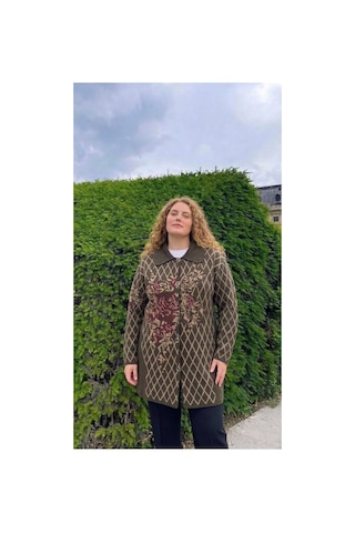 Onno Style Women Büyük Beden Ekose Gül Pike Desenli Çelik Örgü Kadın Triko Kaban Kahverengi Onno Style Women Büyük Beden Ekose Gül Pike Desenli Çelik Örgü Kadın Triko Kaban Kahverengi