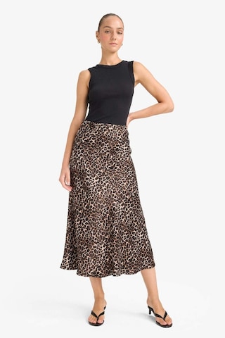Defacto A Kesim Normal Bel Leopar Desenli Saten Midi Etek D7648ax25aubk27 Siyah