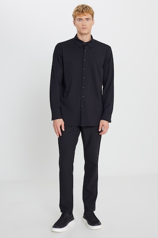 AC&Co / Altınyıldız Classics Erkek Sıyah Pamuklu Tailored Slim Fit Dar Kesim Düğmeli Yaka Örme Gömlek Siyah