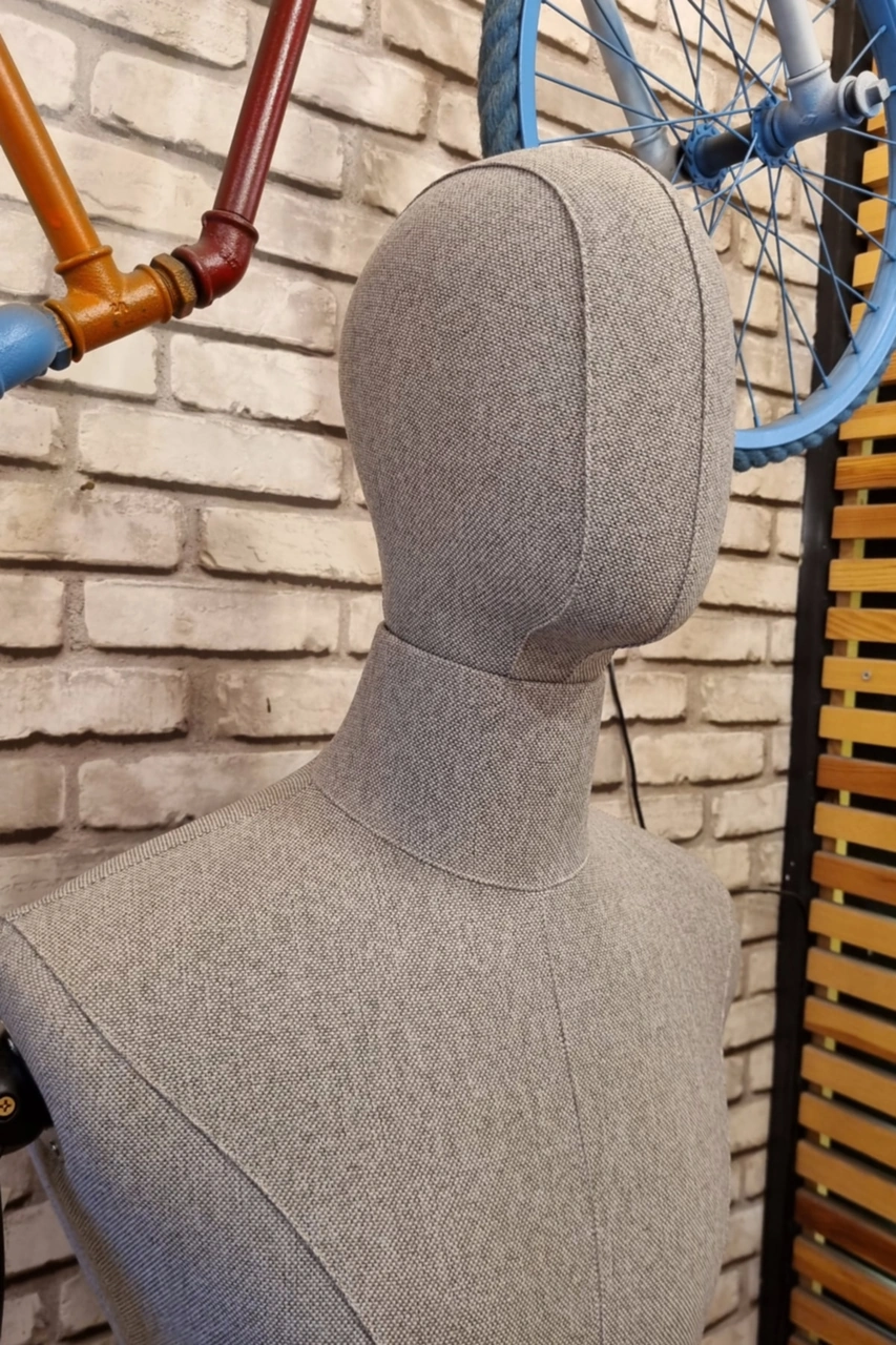 Yüksek Kalite Erkek Kumaş Kafalı Keten Kumaş Ahşap Kollu Terzi Mankeni 0011