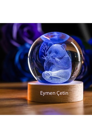 İsme Özel Büyük Boy Renkli Işıklı Ahşap Kaideli Panda Temalı Cam Küre 8cm