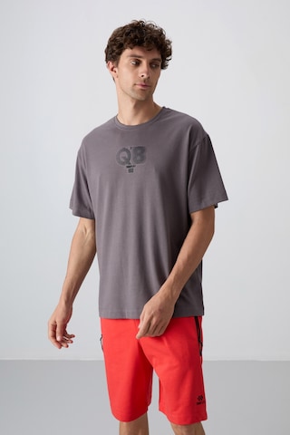 Tommy Life Koyu Gri Pamuklu Kalın Yumuşak Dokulu Oversize Fit Baskılı Erkek T-shirt - 88333 Koyu Gri