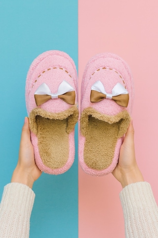 Golden Fiyonklu Kapalı Kadın Ev Terliği Günlük Rahat Kışlık Terlik Pembe