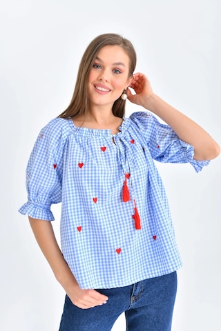 Park Karon Kadın Mavi Pötikare Yakası Fırfırlı Oversize Dokuma Bluz 001