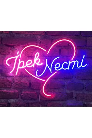 Sevgililere Özel Kalpli İsimli Neon Led Duvar Aydınlatması