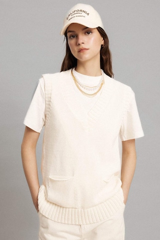 Defacto Regular Fit V Yaka Triko Süveter B8371AX24SPER133 Ekru