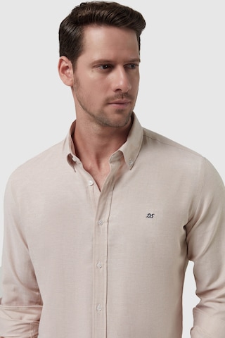 Ds Damat Slim Fit Bej Oxford Düğmeli Yaka Kolay Ütülenebilir Nakış Detaylı Pamuklu Gömlek 4HC02ORT03265 Bej