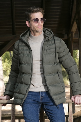 Buratti Su Itici Slim Fit Soğuğa Ve Rüzgara Dayanıklı Kapüşonlu Şişme Erkek Mont 649005 Haki
