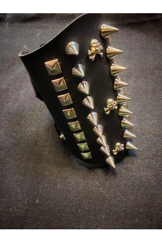 Dükkan Design Kurukafa Spike 13 Cm Deri Bileklik Siyah