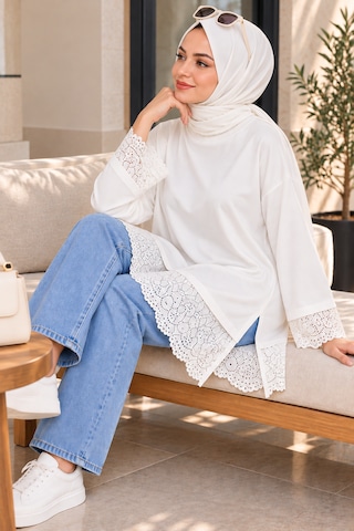 Aymiraa Kadın Dantel Detaylı Uzun Tunik Tesettür Sweatshirt Bisiklet Yaka Rahat Kesim Beyaz