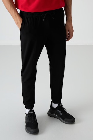 Tommy Life Siyah Pamuklu Yumuşak Dokulu Comfort Fit Nakışlı Erkek Jogger - 82123 Siyah