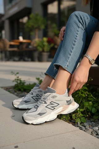 Enoch Kadın Spor Ayakkabı Çok Katmanlı Tasarım Ve Maksimum Yastıklama Destekli Şehir Sneaker Gri