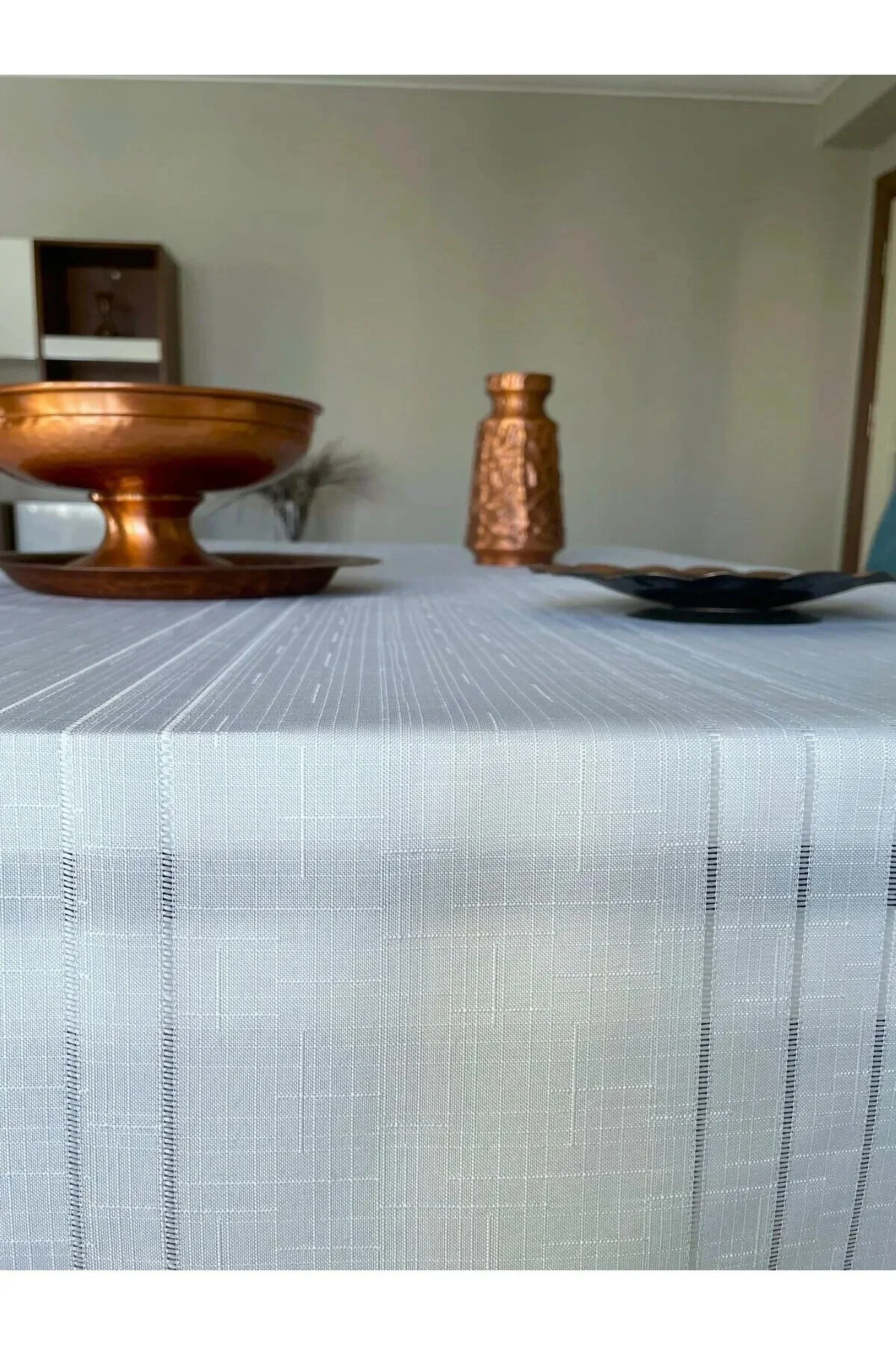 Leke Tutmayan, Kolay Temizlenen Dertsiz Colber Masa Örtüsü 160cm X 220cm Gri