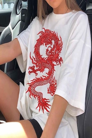 Hattie Musk Dragons Baskılı Kadın Oversize Tshirt 001