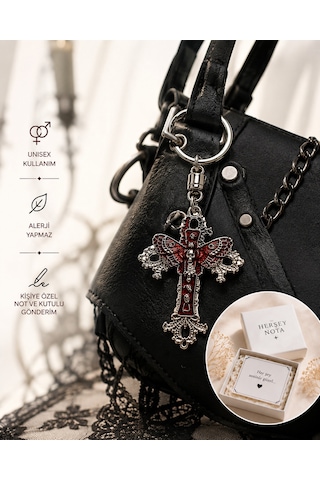 Kırmızı Kelebek Detaylı Gotik Haç Anahtarlık Unisex Vintage Stil Aksesuar