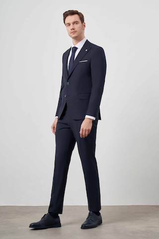 Morven Erkek Lacivert Yünlü Platinium Düz Desen Slim Fit Sivri Yaka Takım Elbise Lacivert