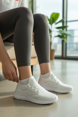 Enoch Kadın Hafif Koşu Ayakkabısı Nefes Alan Triko Örgü Sneaker Beyaz