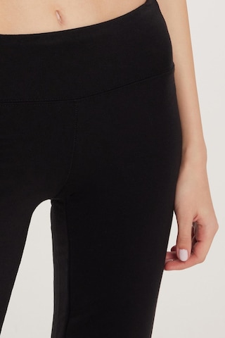 Tudors Kadın Modal Kumaş Slim Fit Dar Kesim Beli Lastikli İspanyol Paça Siyah Tayt-33649 siyah