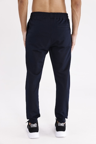 Esnek Bel Lastikli Yan Cepli Arka Cepli Daralan Paça Minimal Logo Detaylı Konforlu Spor Eşofman Altı Navyblue