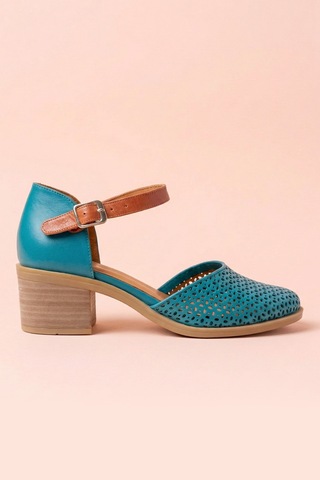 Analin Shoes Kadın Hakiki Deri Burnu Kapalı Delikli Sandalet Ocean Depths