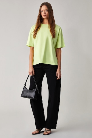 Grımelange Jemmy Kadın %100 Organik Pamuk Relaxed Fit Yırtmaçlı Yuvarlak Yakalı Neon Yeşil T-Shirt