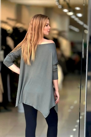 Kayık Yaka Asimetrik Bluz Haki Yeşil