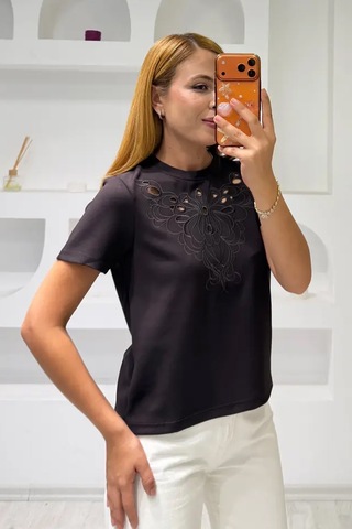 Fiolin Soft Touch Modal Kumaş Nakışlı Lazer Kesim T-shirt Siyah