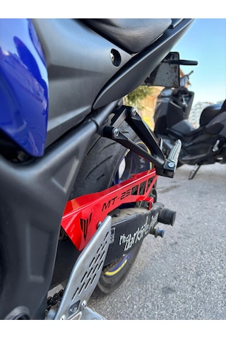 Yamaha Mt-25 Zincir Koruması Kırmızı