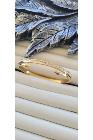 Zirkon Taşlı Gold Çivi Detaylı Çelik Kelepçe Bileklik Altın