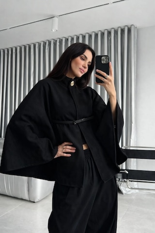 Cemo Kuşgözü Detaylı Kemerli Panço Siyah