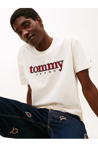 Tommy Hilfiger Tjm Normal Kesim Aplikeli Grafik Baskılı Erkek Beyaz T-shirt Dm0dm22719ybh Beyaz