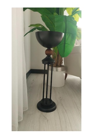 Ayaklı Kuru Çicek Saksısı Siyah Statik Boyalı Ahşap Top Detaylı 20-25 cm