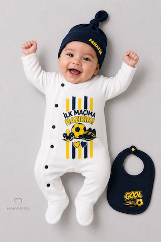 Babyden's Bebek 3 Lü Tulum Seti Sarı Lacivert Taraftar Temalı İlk Maçıma Hazırım Baskılı Yenidoğan Tulum Bere Önlük %100 Pamuk