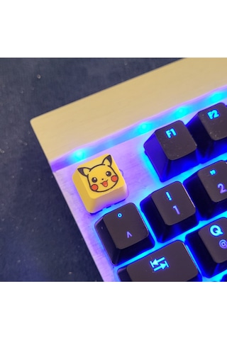 2 Adet Pokemon Pikachu Sevimli Sarı Elektrikli Anime Karakteri Yüzü Mekanik Klavye Tuşu Aksesuar