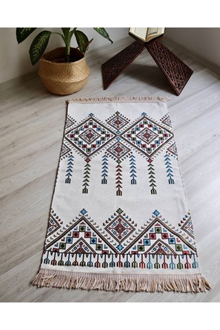 Çeyizlik Hediyelik Seccade Eşarp Tesbih Set Kilim Desenli Kadife Astarlı Seccade, Eşarp, Kristal Tesbih Özel Kutulu Lüks Hediye Seti Beyaz