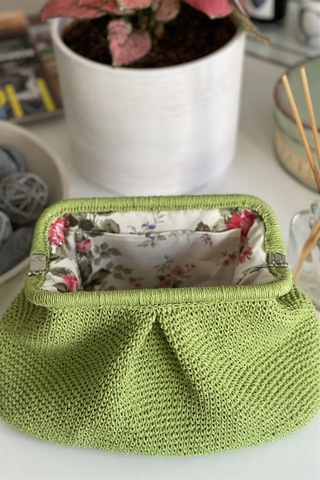 El Yapımı Açık Yeşil Renkli Pileli Örgü El Çantası Yeşil
