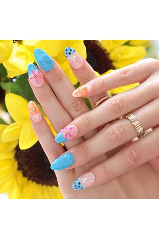 Renkli Nail Art Kısa Badem 15'li Tekrar Kullanılabilir El Yapımı Protez Takma Tırnak Kkbd-3504 M