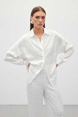Sateen Jakarlı Saten Gömlek - Ekru-136231 Ekru