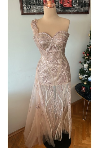 Chica Rosa Fashion Pul ve Taş İşlemeli Tek Omuz Yırtmaçlı Uzun Elbise Bronz
