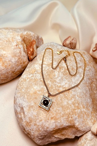 Siyah Taşlı Kare Kesim Zirkon Model Altın Gold Renk Zincir Kadın Paslanmaz Çelik Kolye