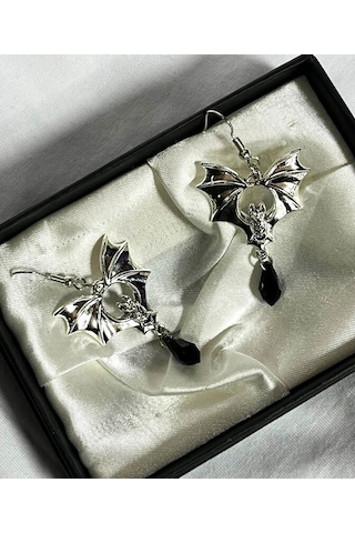Dükkan Design Taşlı Gotik Yarasa Küpe Açık Gri