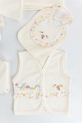 Çiçek Nakışlı Fırfırlı Pamuklu 10 Parça Kız Bebek Hastane Çıkışı Bebek Takımı Çok Renkli