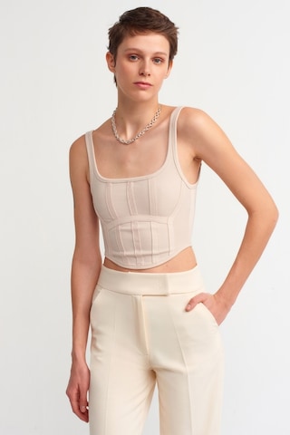 Dilvin Bej Korse Top 001