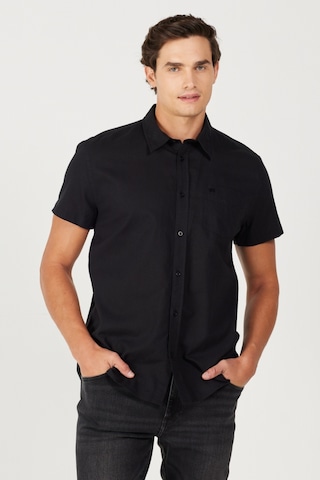 Wrangler Regular Fit Normal Kesim Kısa Kollu Düğmeli Yaka Keten Gömlek W5J7LO100 Siyah