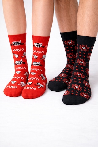Carnaval Socks Sevgililer Günü Hediyesi Özel Tasarım Kutulu Çorap Seti / Romantik Desenli Unisex Hediye Çorap 2 Li 2000386