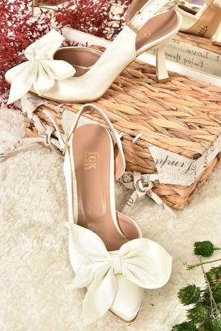 Fox Shoes Bej Saten Kumaş Kadın Topuklu Ayakkabı K922164804