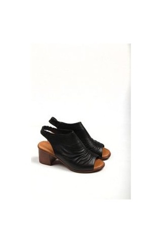 Castle Black 4579 Kadın Hakiki Deri Kısa Topuklu Comfort Sandalet Siyah Siyah