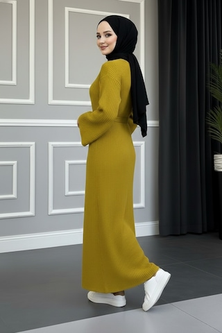 Defymoda Kadı Sarı Ribanalı / Fitilli Uzun Tesettürlü Kışlık Elbise - Çan Kol Detaylı Astarlı/örme Sarı